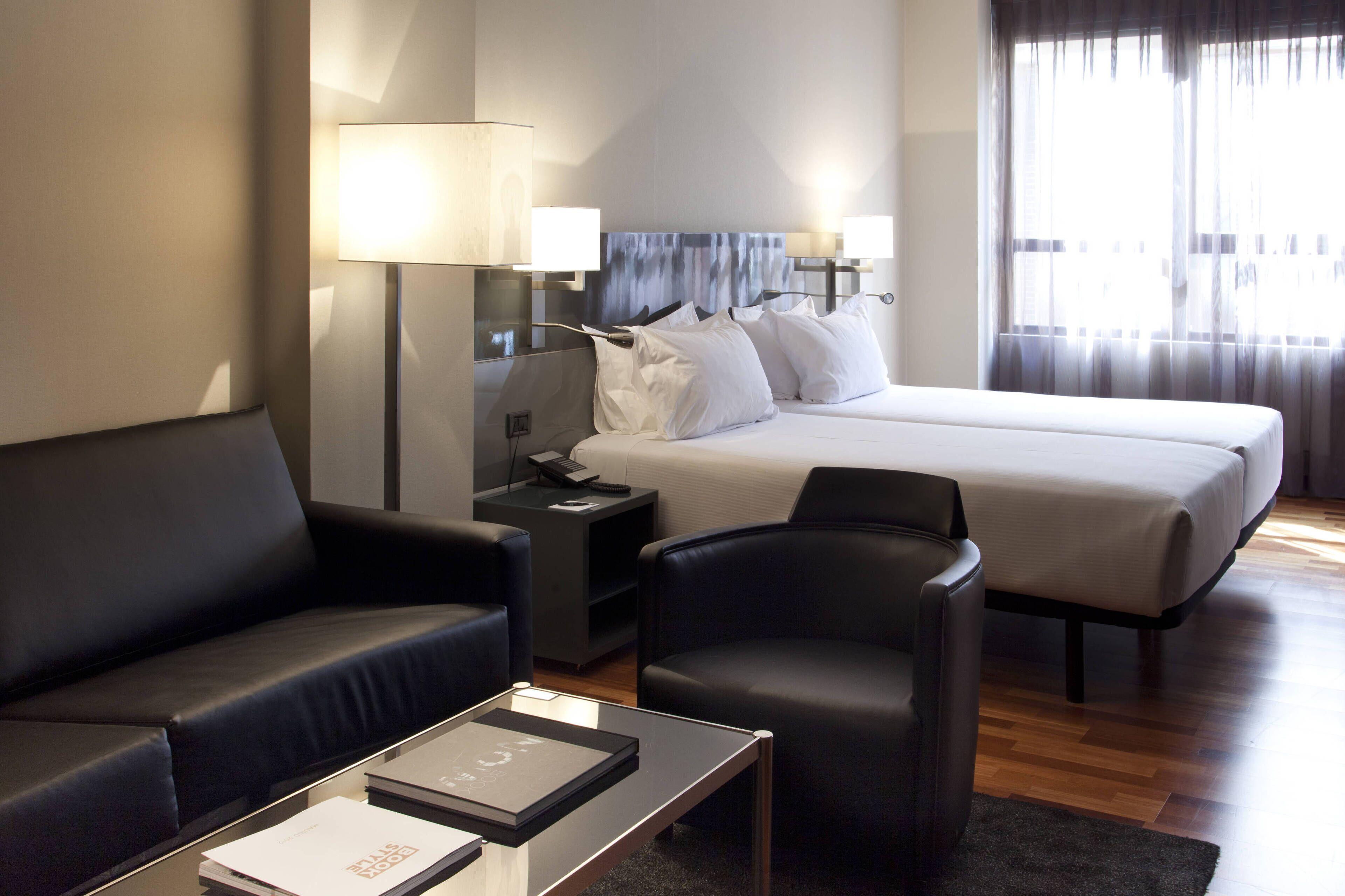 Ac Hotel Avenida De America By Marriott — Foto 1